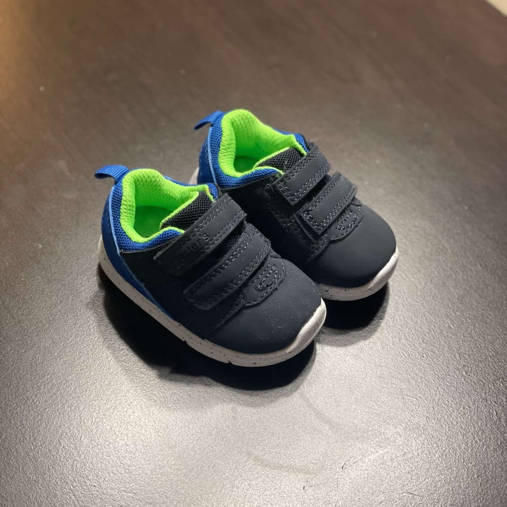 Carters Boys Size 2 shoes